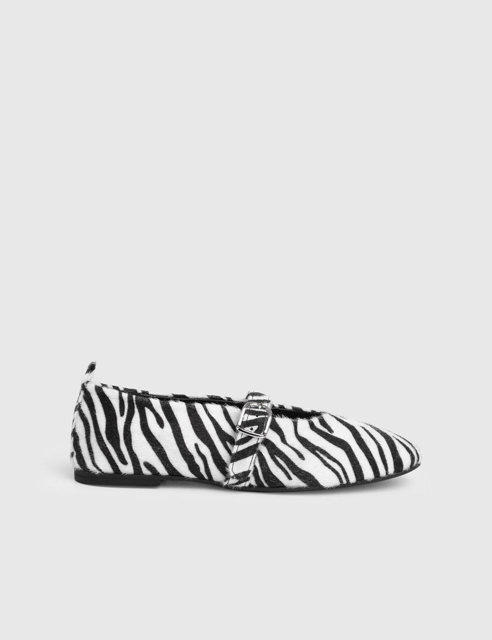 Kairi Kadın Babet Zebra