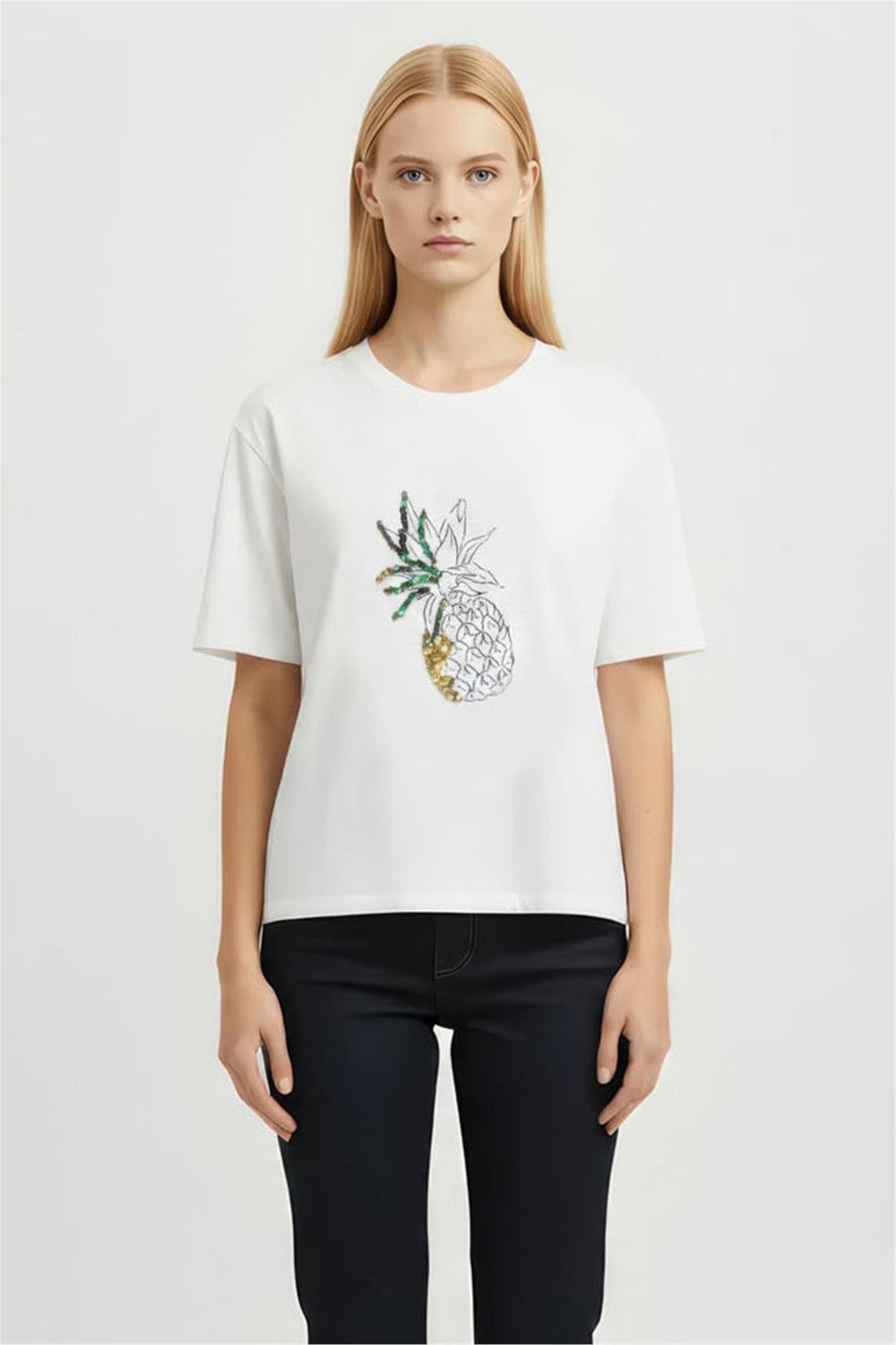 Beyaz Ananas Baskılı Tişört