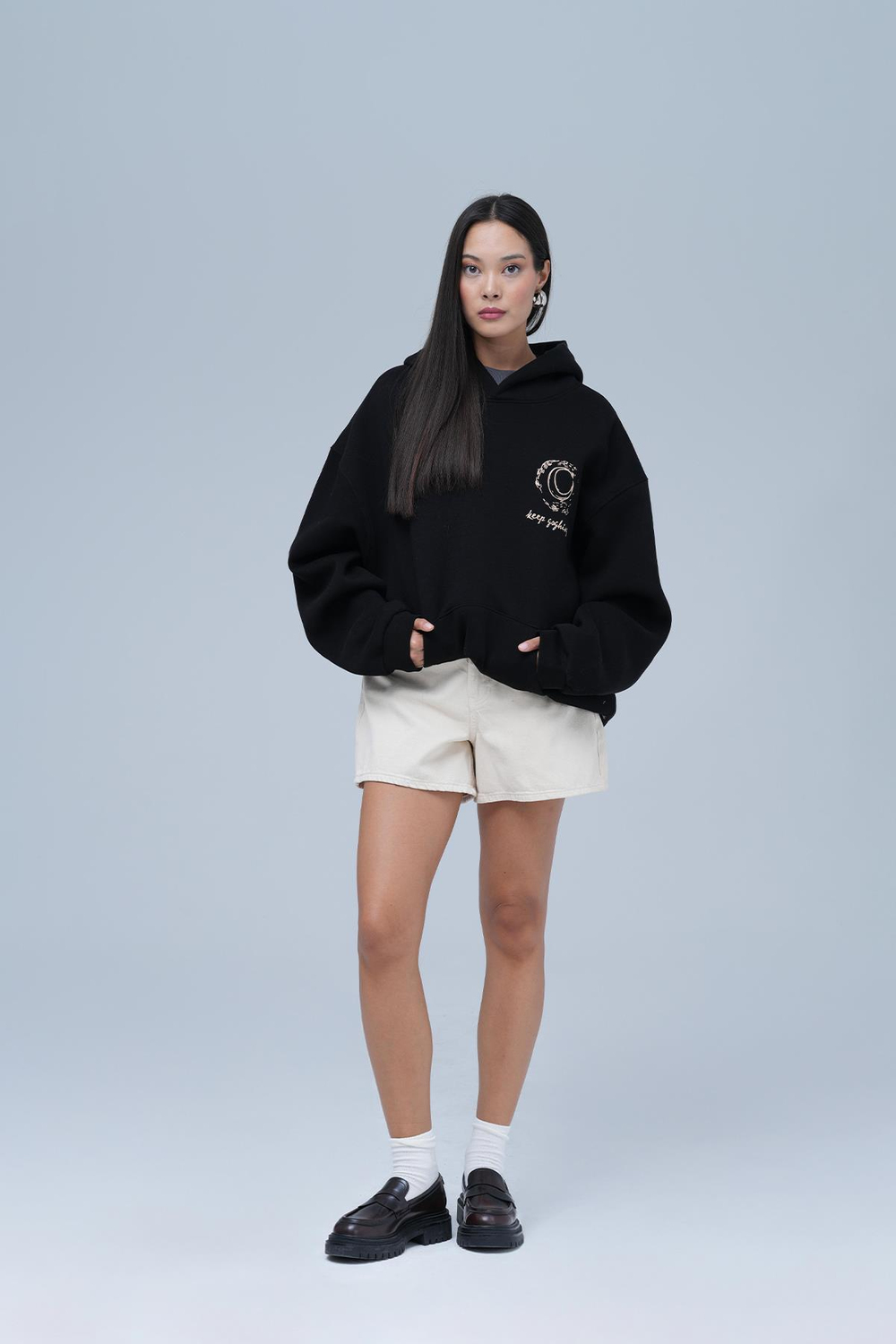 Beyond the Frame Oversize Sweatshirt Kadın Siyah