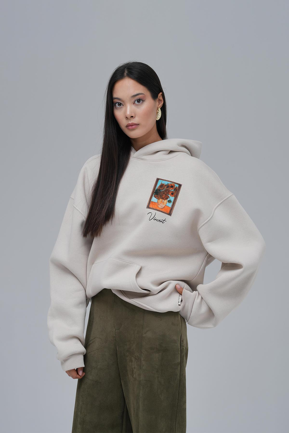 Beyond the Frames Oversize Sweatshirt Kadın Stone