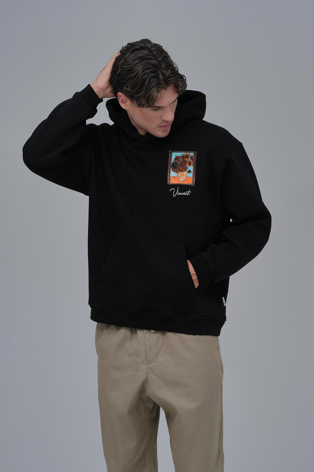 Beyond The Frames Oversized Sweatshirt Black
