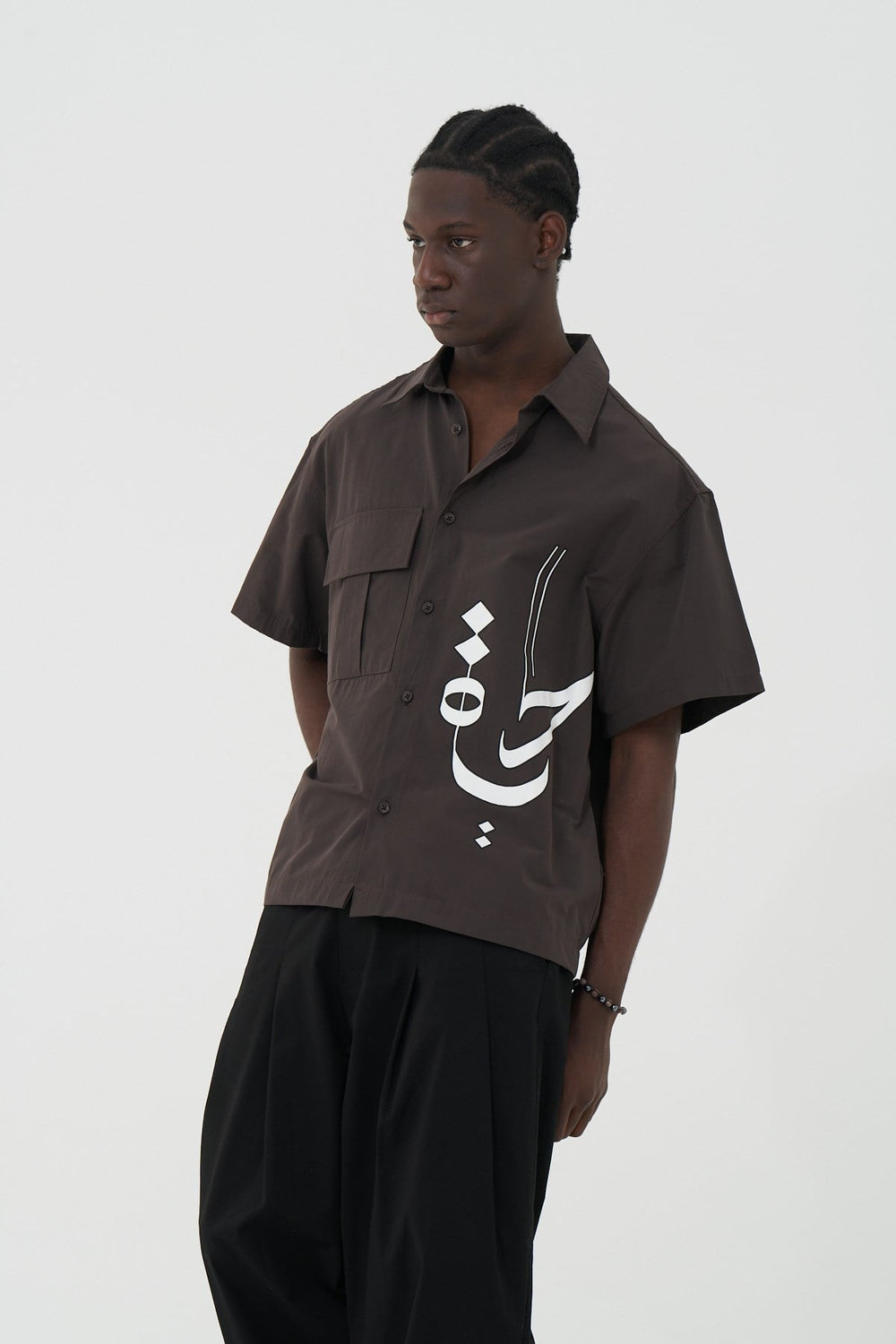 Calligraphy Flow Oversize Erkek Gömlek Kahverengi