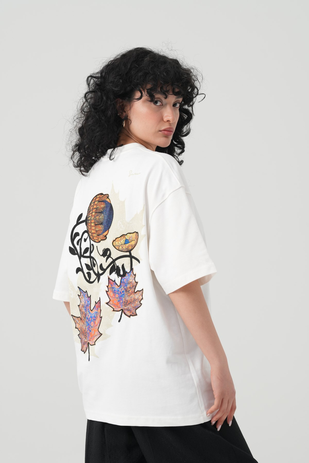 Maple Dream Oversize Kadın Tişört Ekru
