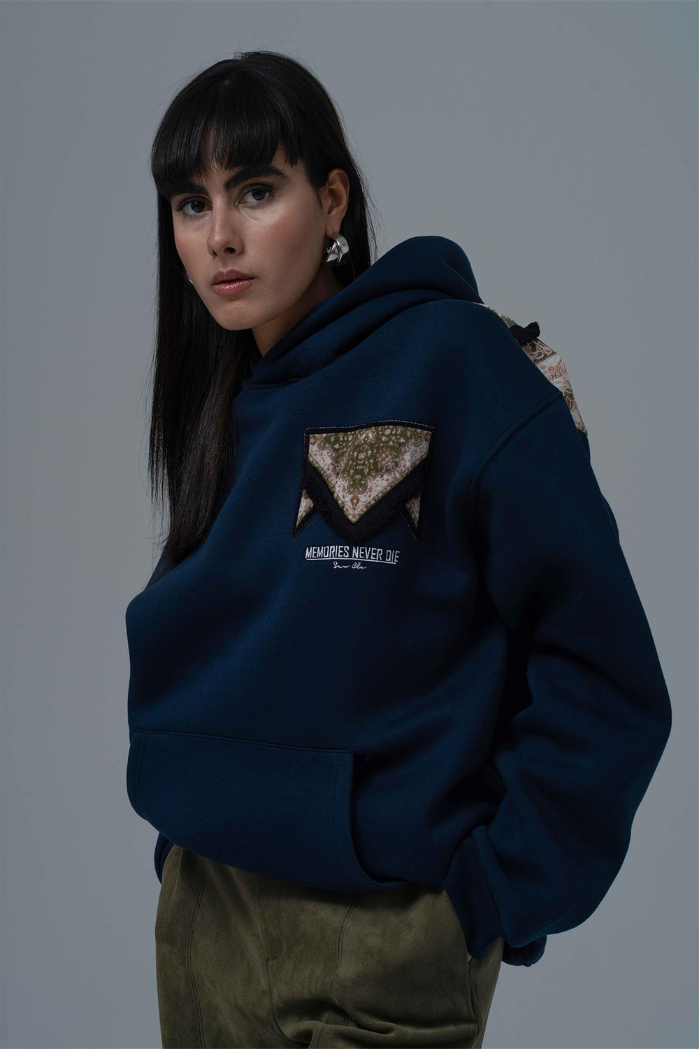 Memories Never Die Oversize Sweatshirt Kadın İndigo