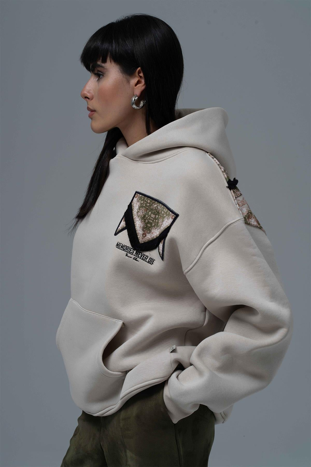 Memories Never Die Oversize Sweatshirt Kadın Stone