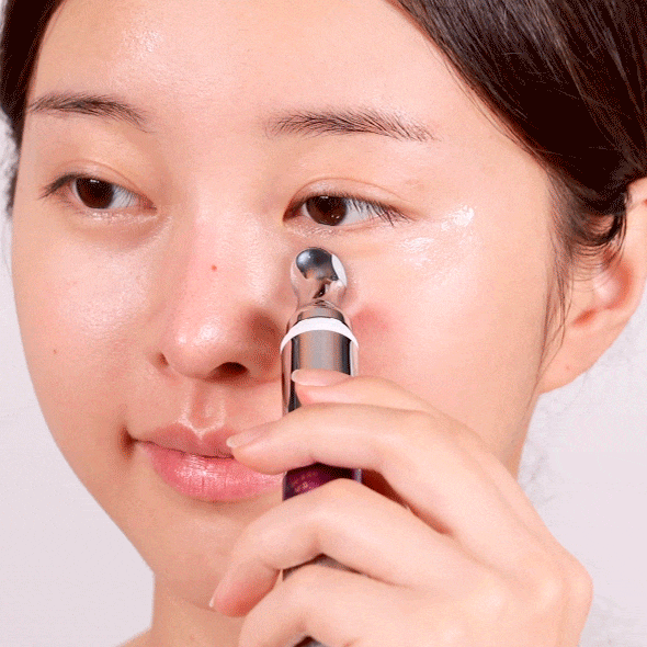 VT Cosmetics Reedle Shot Lifting Eye Cream | Mikro İğne Teknolojili Masaj Aplikatörlü Göz Çevresi Lifting Kremi 15 ml