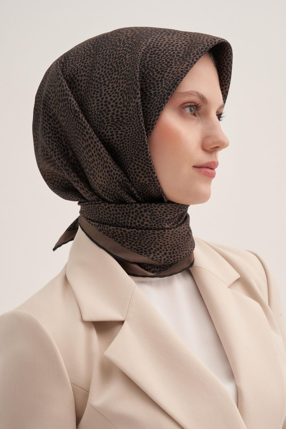 Aker İpek Eşarp - 8957713-911 Kahverengi Siyah Twill