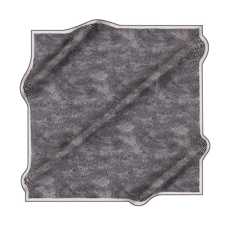 Aker İpek Eşarp - 8957713-913 Gümüş Siyah Twill