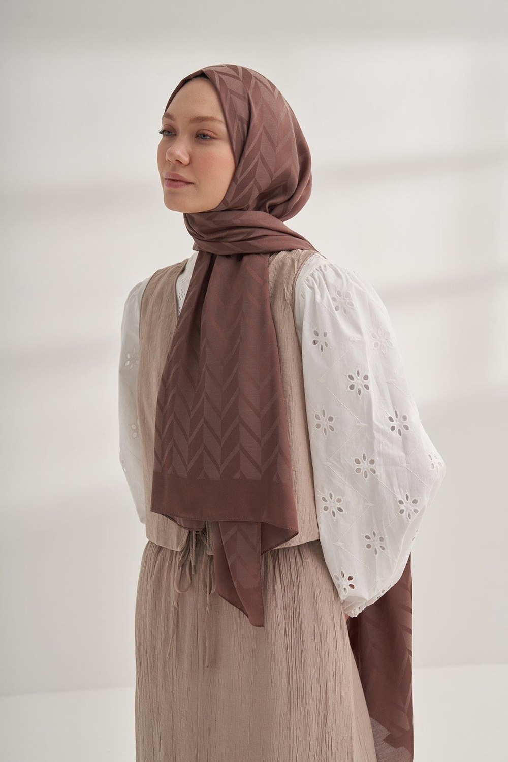 Armanda Jakarlı Şal - Zigzag Desenli - Kahve