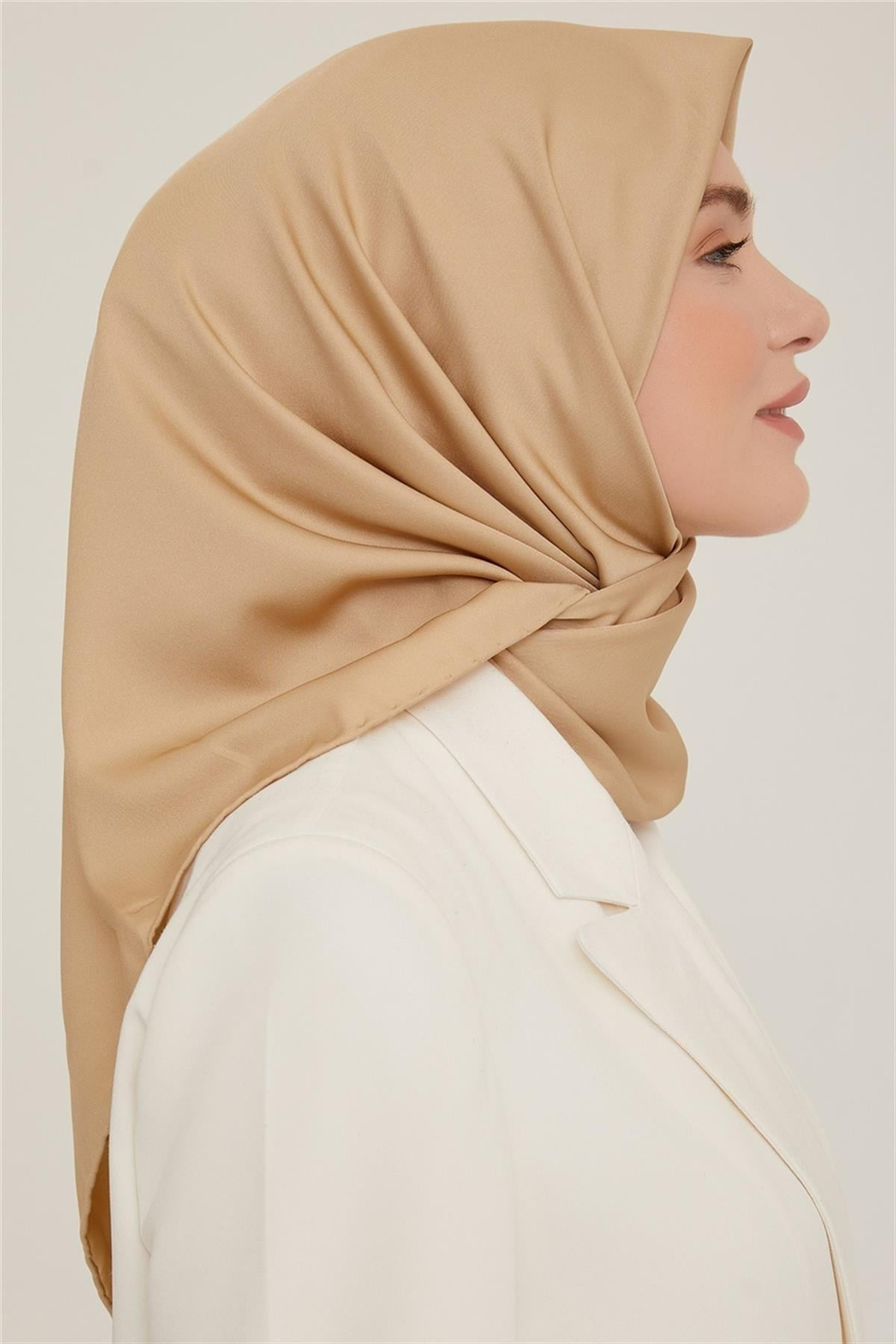 Armine Düz Twill Eşarp - Bej 777