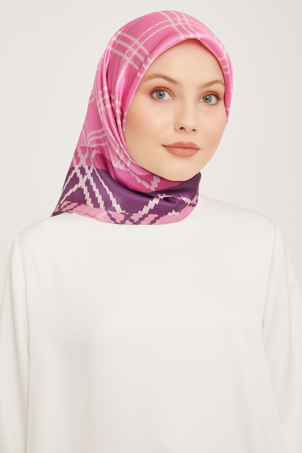 Armine İpek Eşarp 2024 Kış - 9040-57 Twill