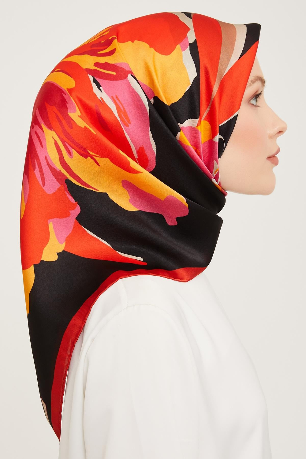 Armine İpek Eşarp 2024 Kış - 9042-35 Siyah Kırmızı Twill