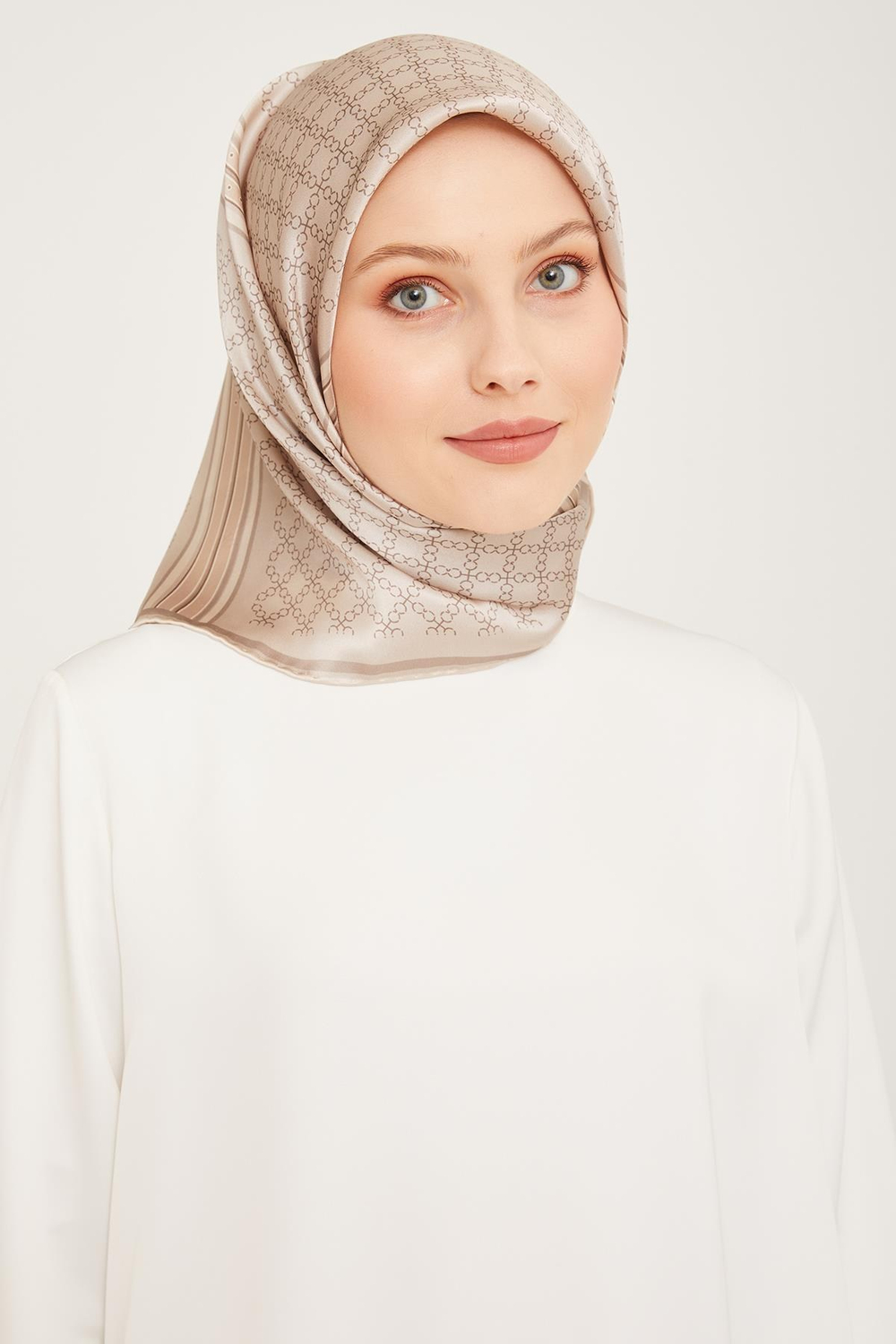 Armine İpek Eşarp 2024 Kış - 9054-19 Sura