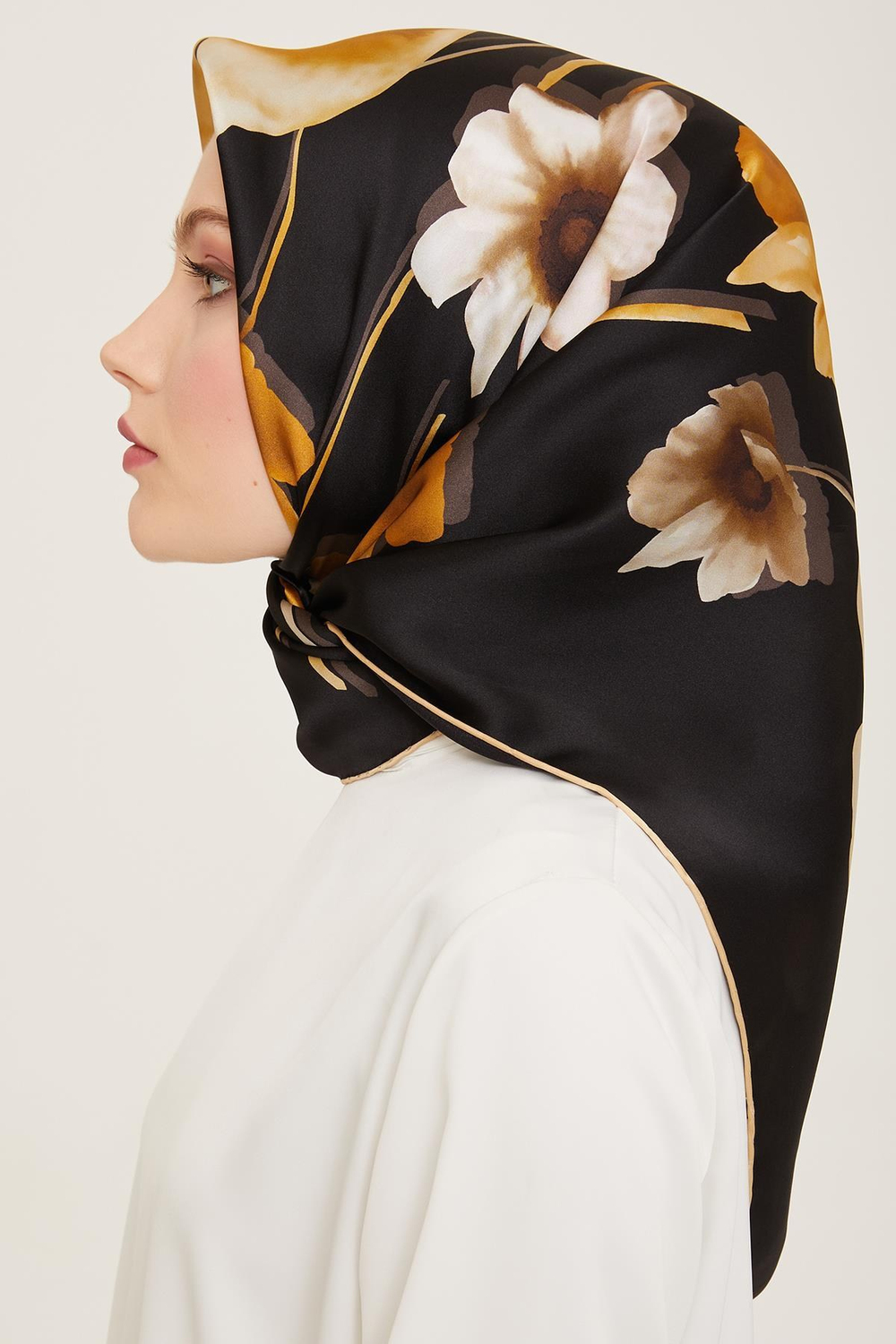 Armine İpek Eşarp 2024 Yaz - 9105-36 Siyah Sarı Sura