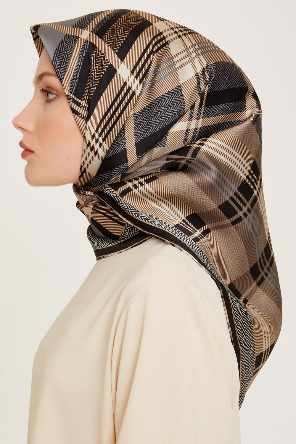 Armine İpek Eşarp 2025 Kış - 9223-02 Siyah Kahve Twill