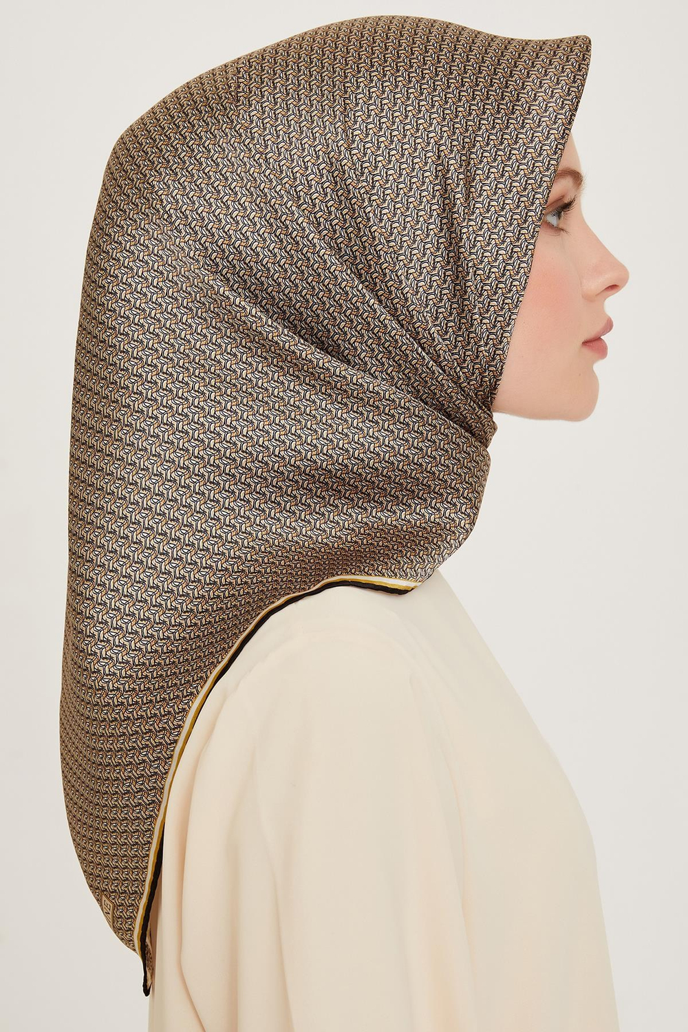 Armine İpek Eşarp 2025 Kış - 9250-31 Siyah Sarı Twill