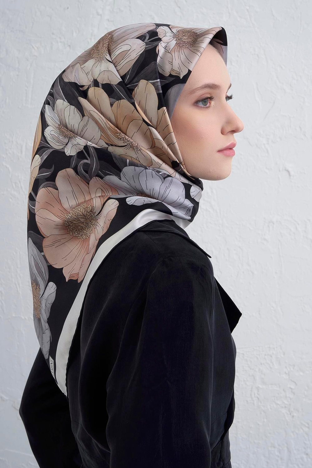 Armine İpek Eşarp 2026 Kış - 9403-84 Siyah Gri Vizon Sura