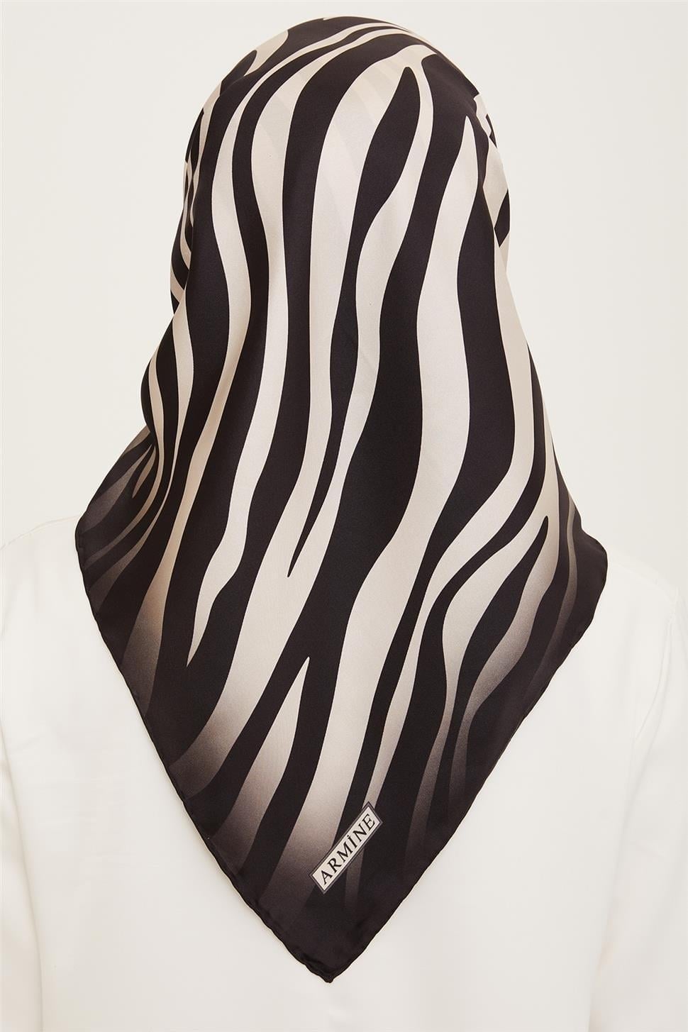 Armine İpek Eşarp Nostalji - 8274-01 Siyah Krem Zebra Sura