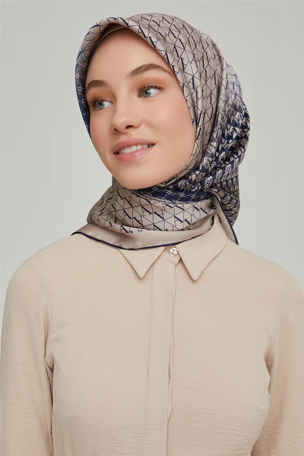 Armine İpek Eşarp Nostalji - 8661-07 Vizon Lacivert Sura