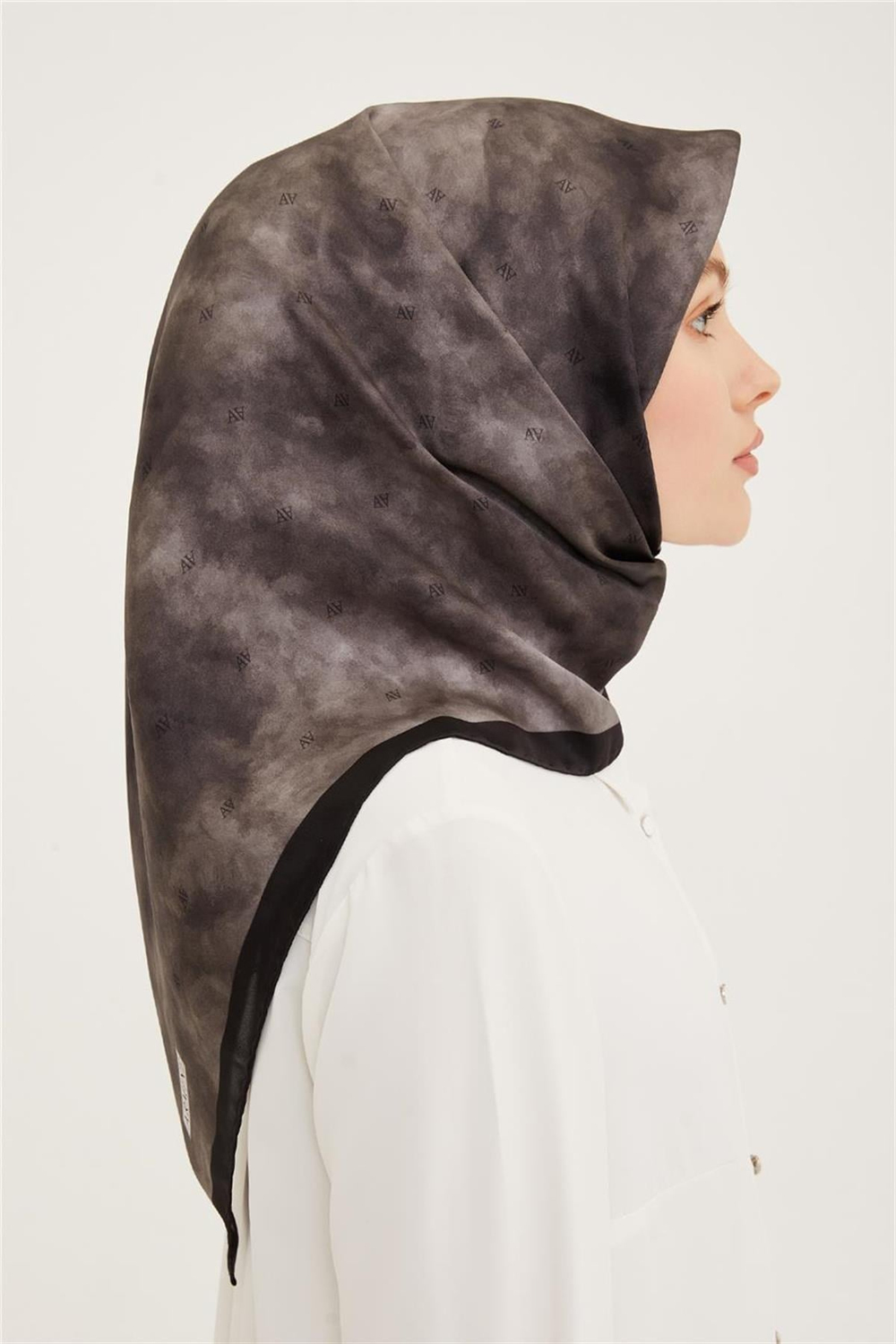 Armine İpek Eşarp Nostalji - 8933-54 Koyu Gri Siyah Twill