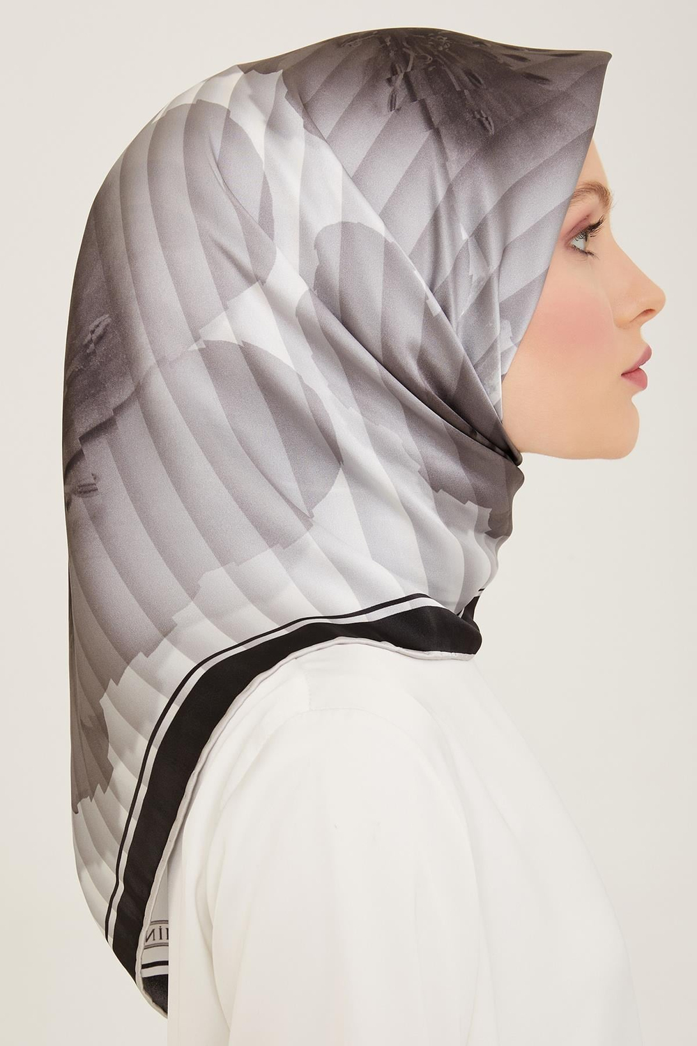 Armine İpek Eşarp Nostalji - 9100-07 Siyah Gri Twill