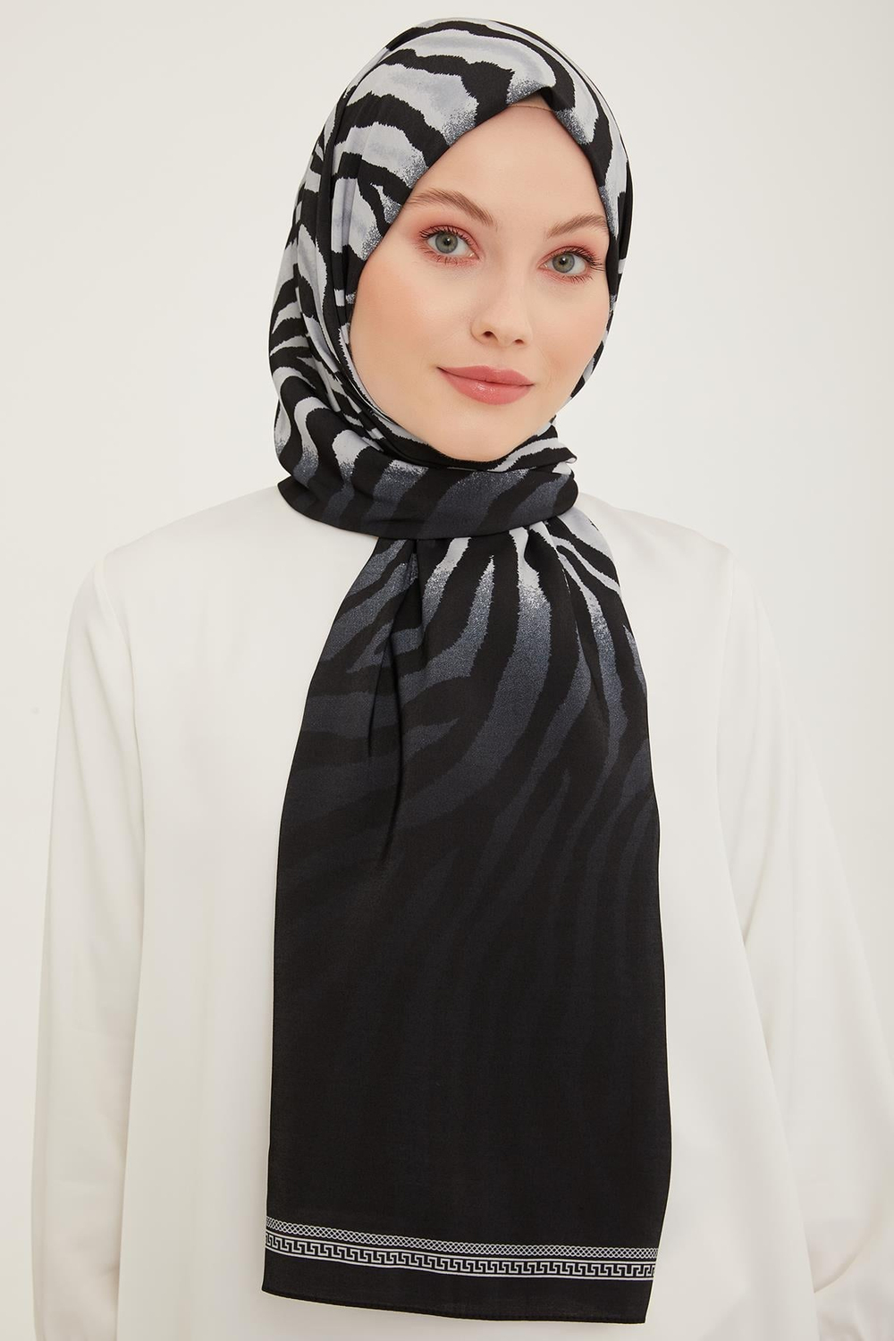 Armine Modal Şal - 5747-01 Siyah Gümüş
