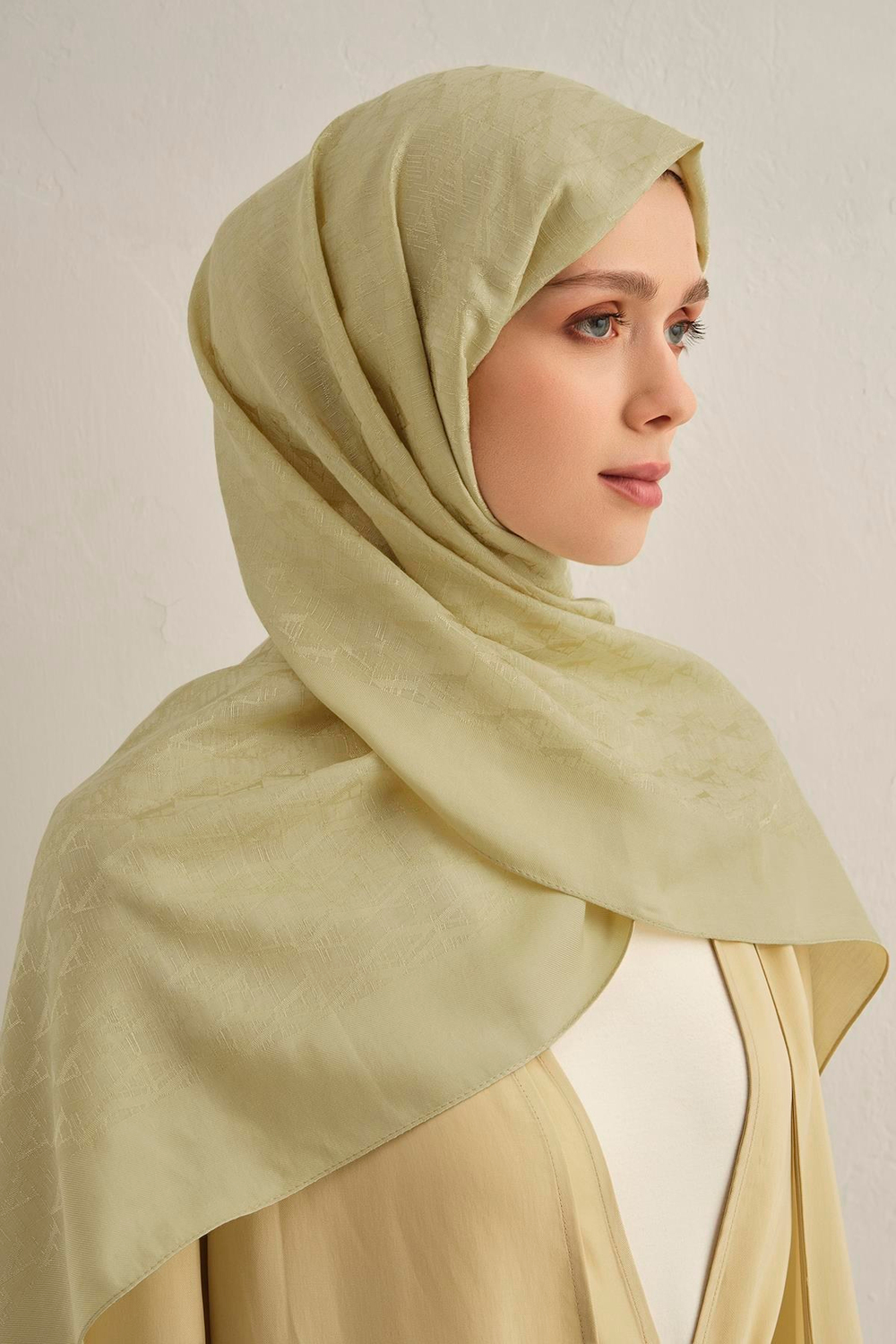 Armine Pamora Şal - Monogram Desenli 3 - Çağla 51