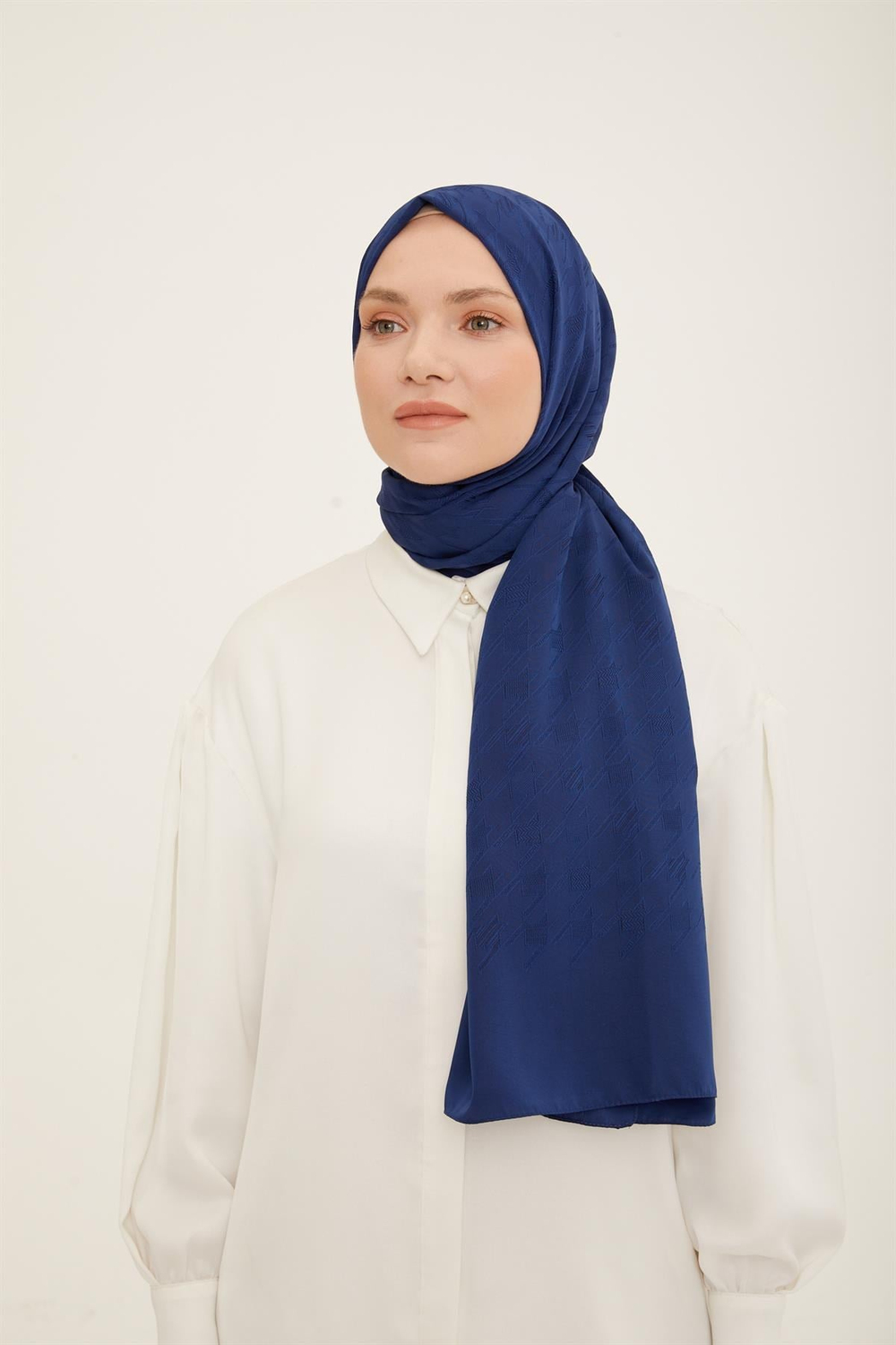 Armine Trend Capri Şal - 2 - Lacivert 02