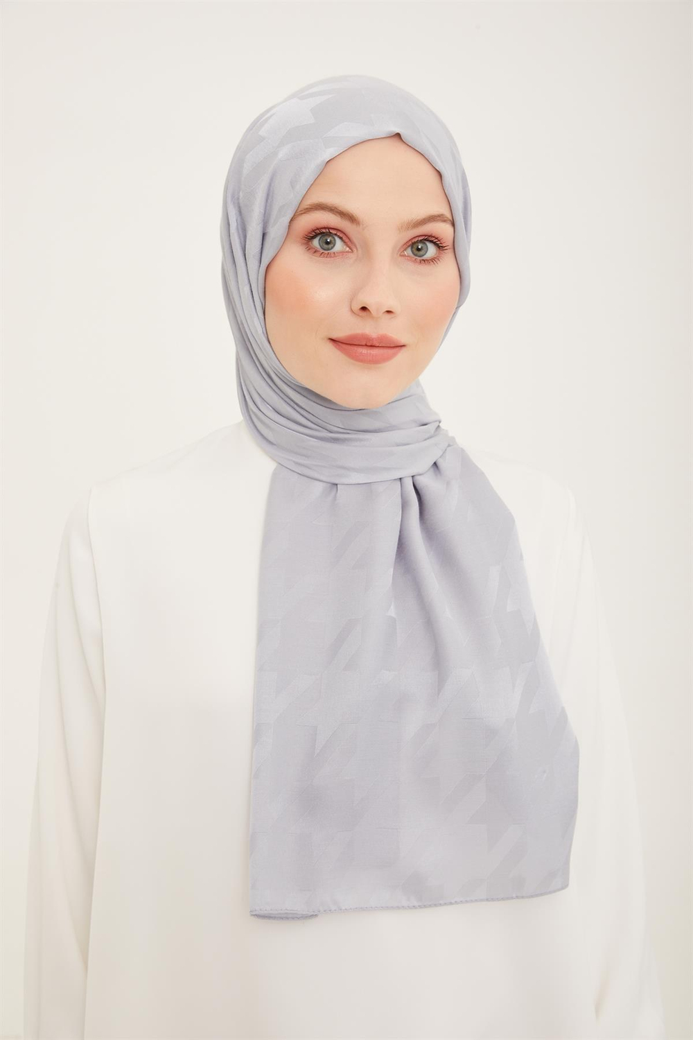 Armine Trend Ruby Şal - 2 - Gümüş 355
