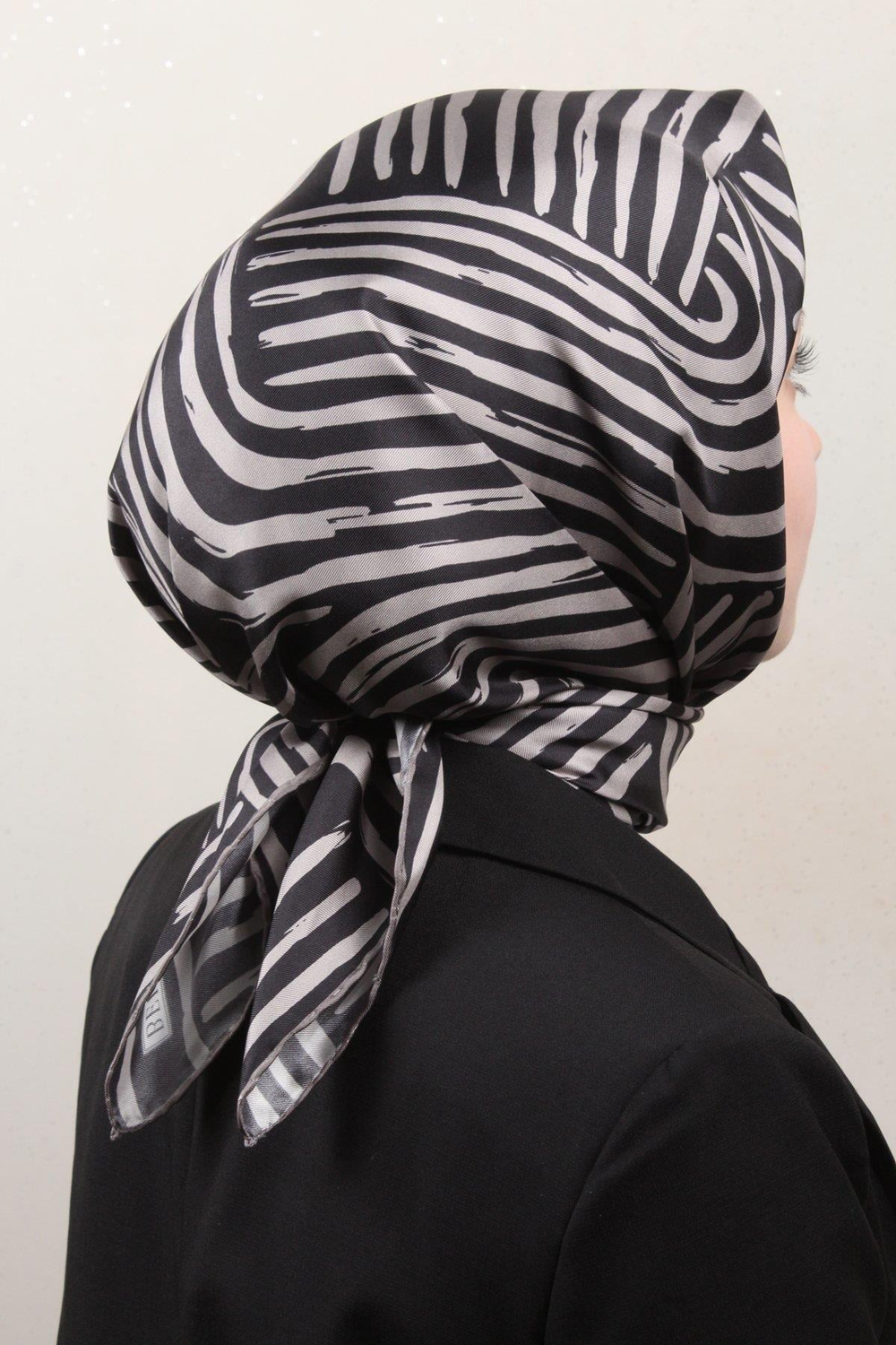 Belli İpek Eşarp - 4010-54 Siyah Twill