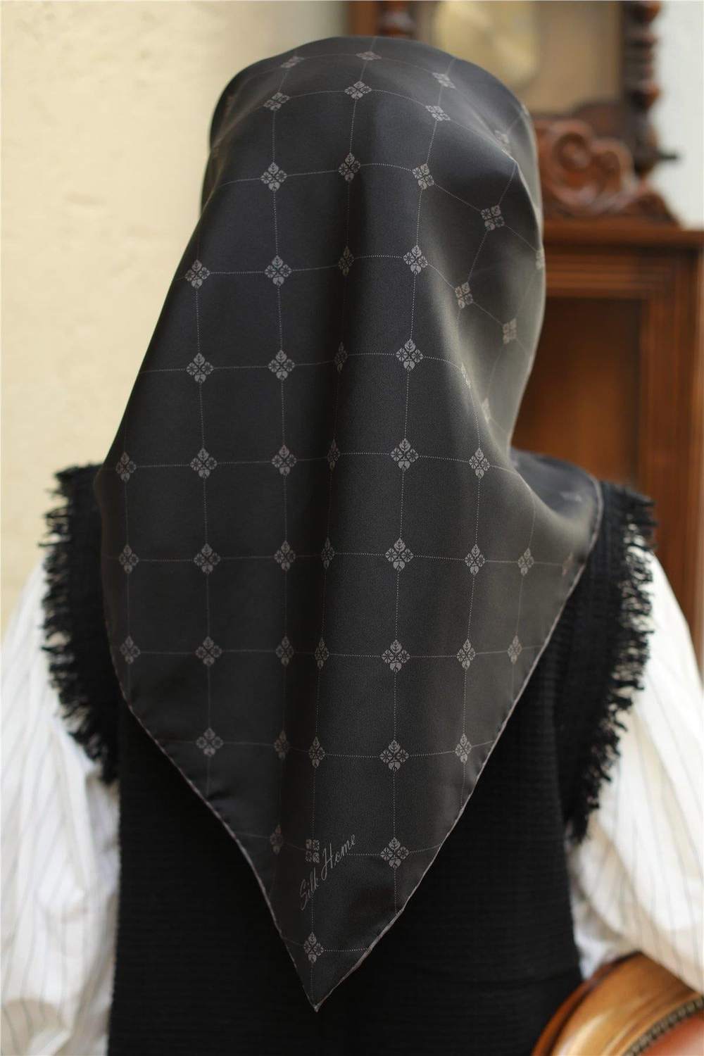 Silk Home Twill İpek Eşarp - 11392-02 Siyah Gri