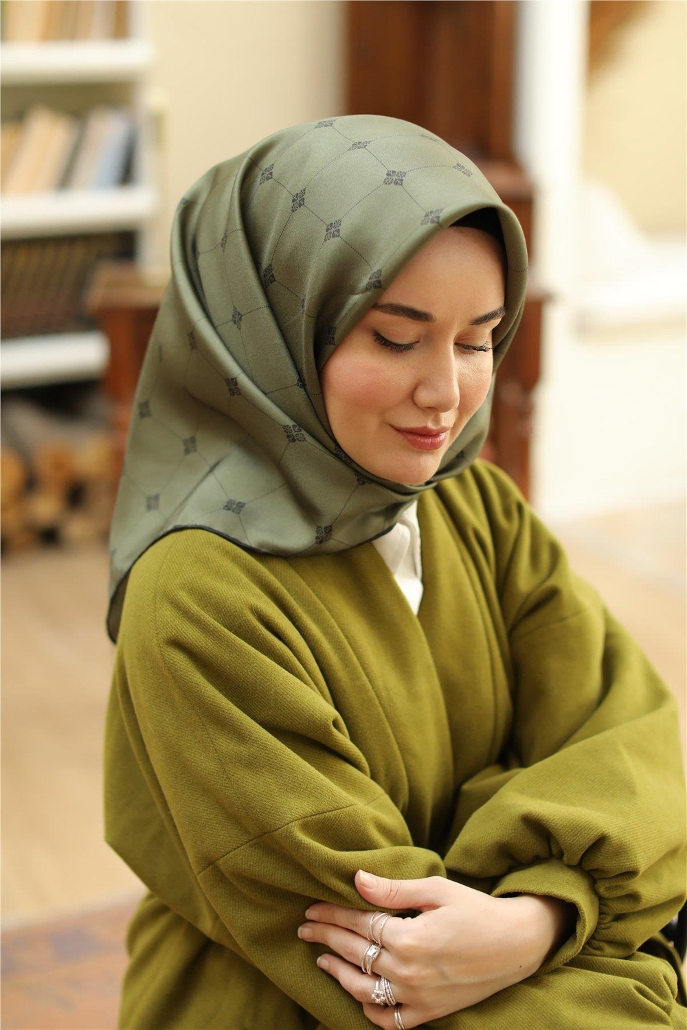 Silk Home Twill İpek Eşarp - 11392-27 Haki Yeşil