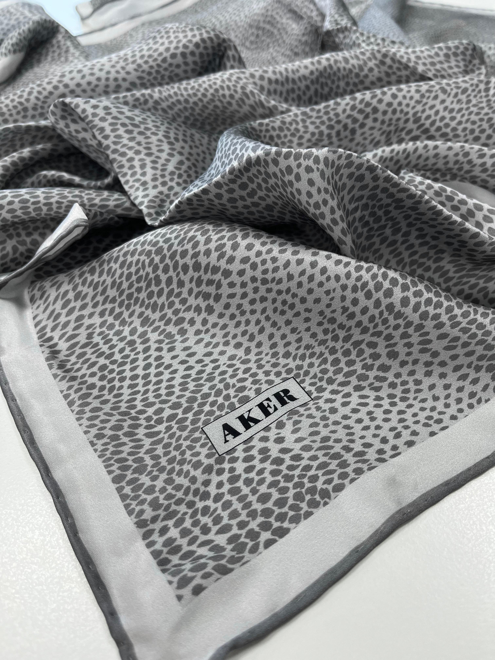 Aker İpek Eşarp - 8957713-971 Gri Twill