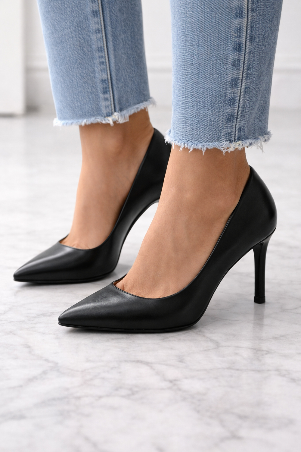 Kadın Klasik Stiletto Hakiki Siyah Deri Ayakkabı