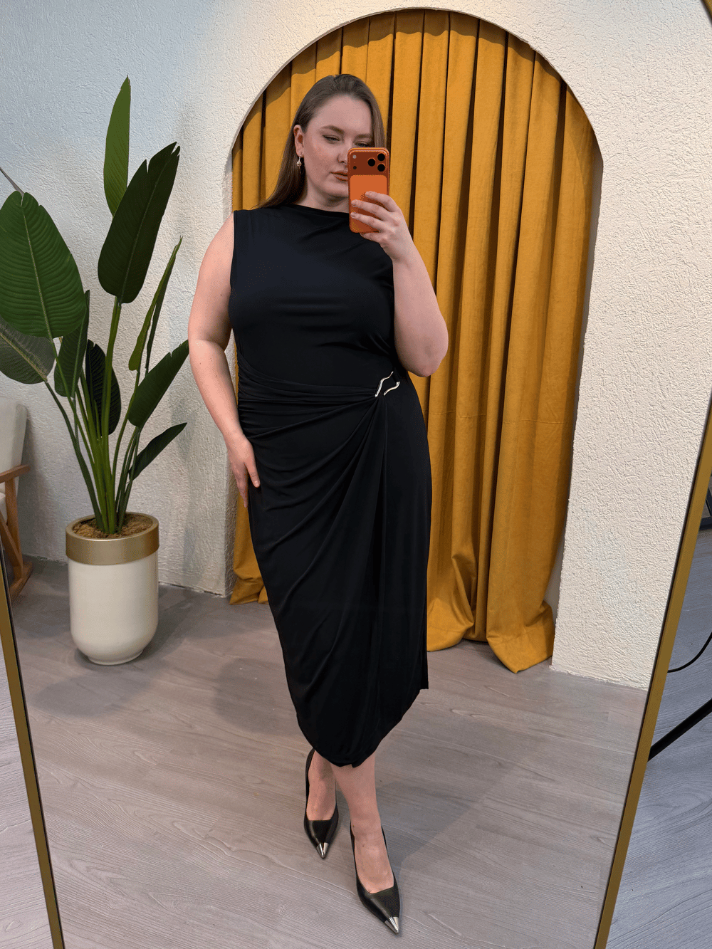 Midi Boy Aksesuar Detaylı Esnek Örme Elbise - Siyah