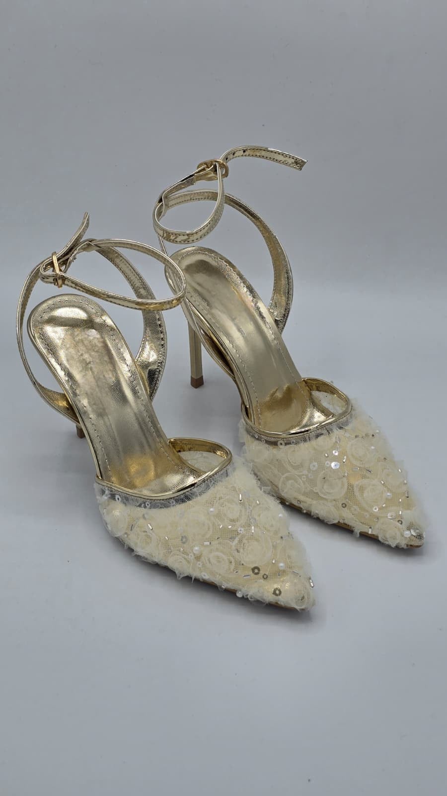Luvestashoes Altın Parıltılı Nakış Detaylı Ortopedik Stiletto