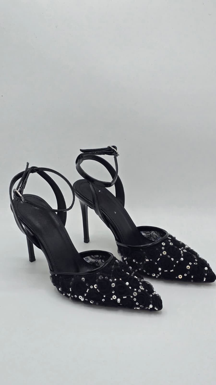 luvestashoes Pullu ve Nakış Detaylı Siyah Topuklu stiletto