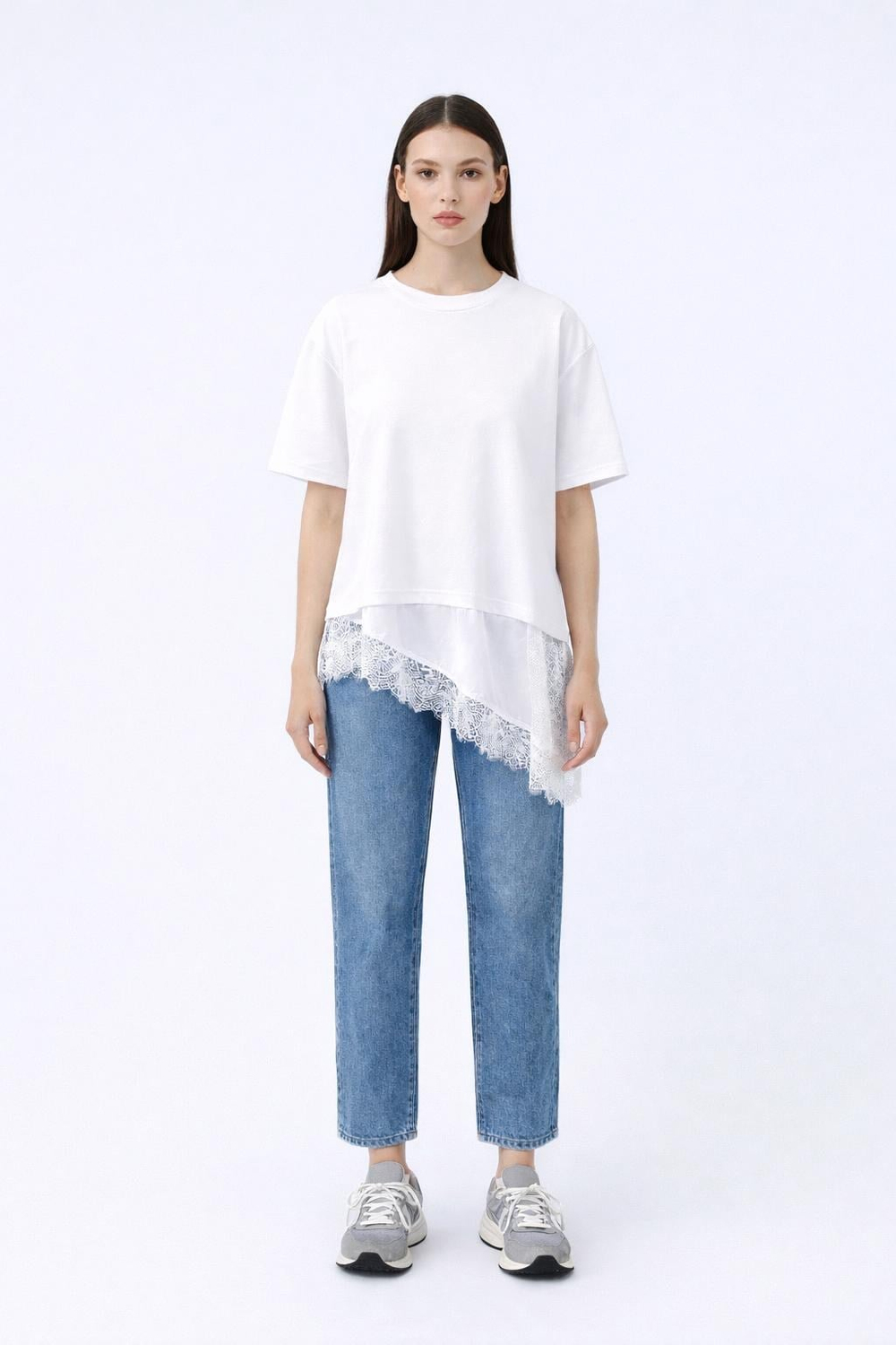 Dantel Detaylı Asimetrik Basic T-Shirt (Siyah & Beyaz)