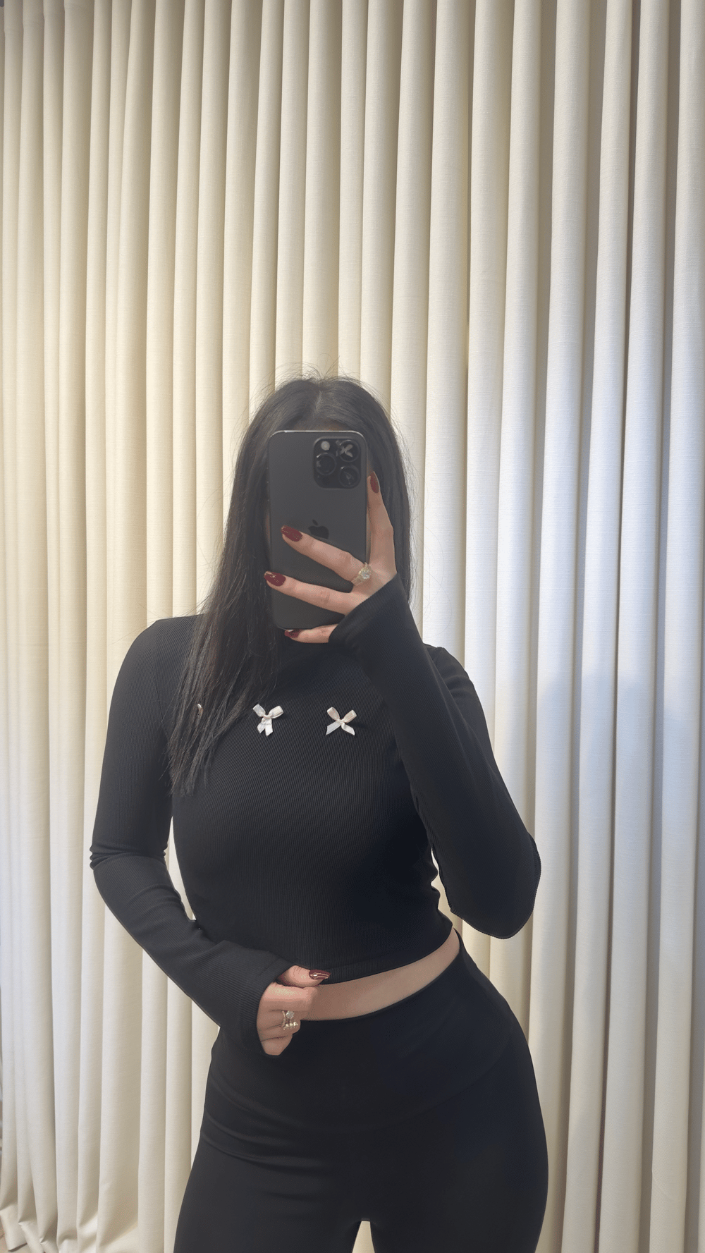 Kurdele Detaylı Uzun Kol Crop