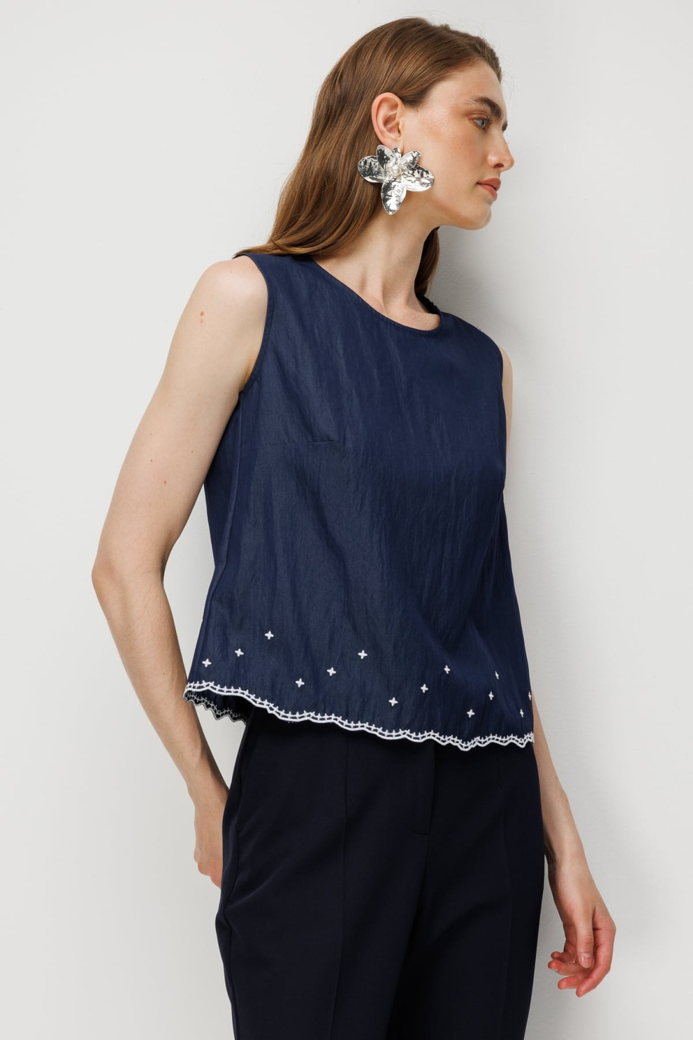 Ekol İşleme Detaylı Kolsuz Bluz INDIGO