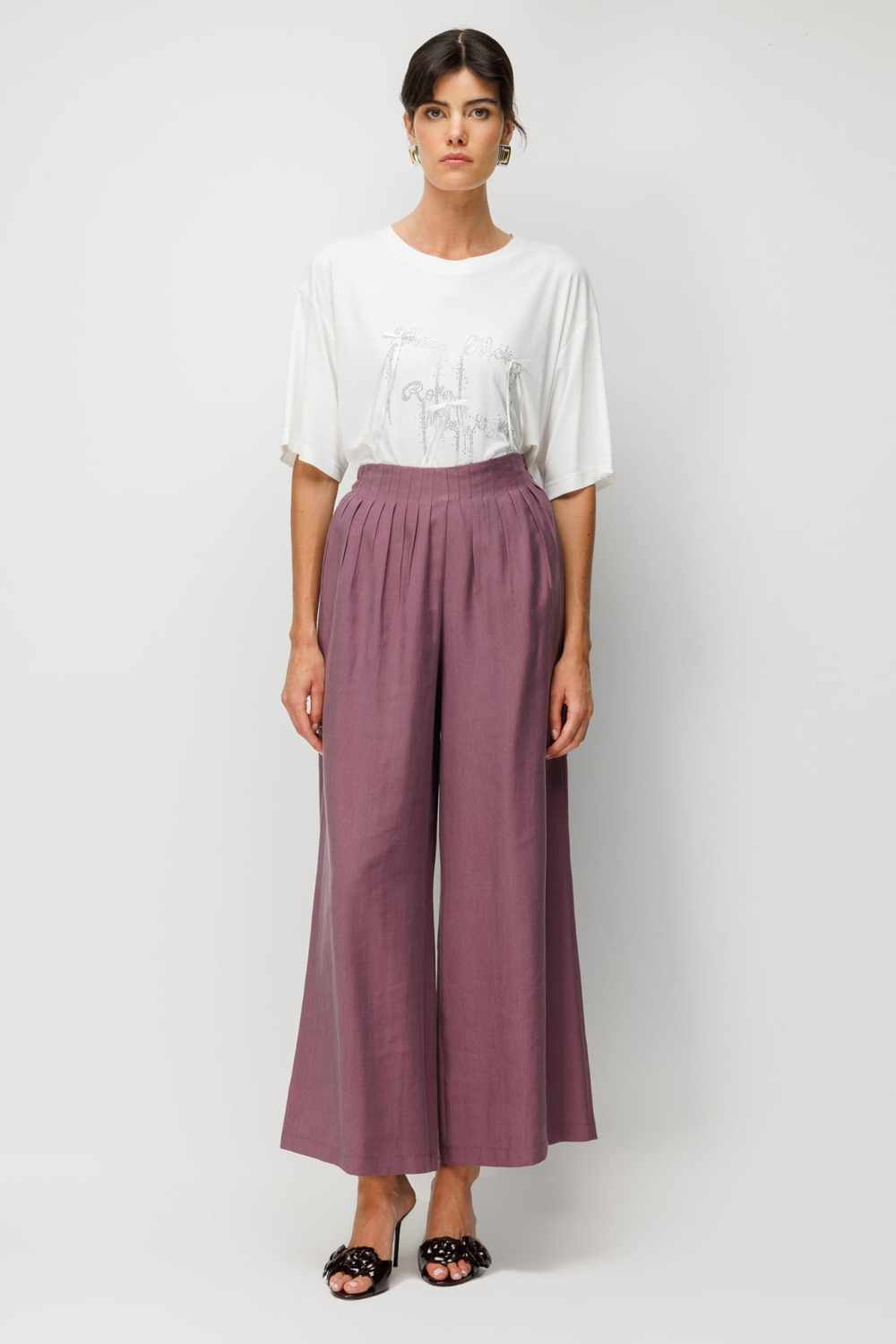 On Dikiş Detaylı Geniş Paça Pantolon Bordo