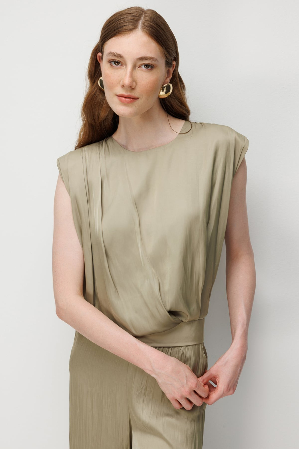 On Drape Detaylı Kolsuz Bluz CAGLA