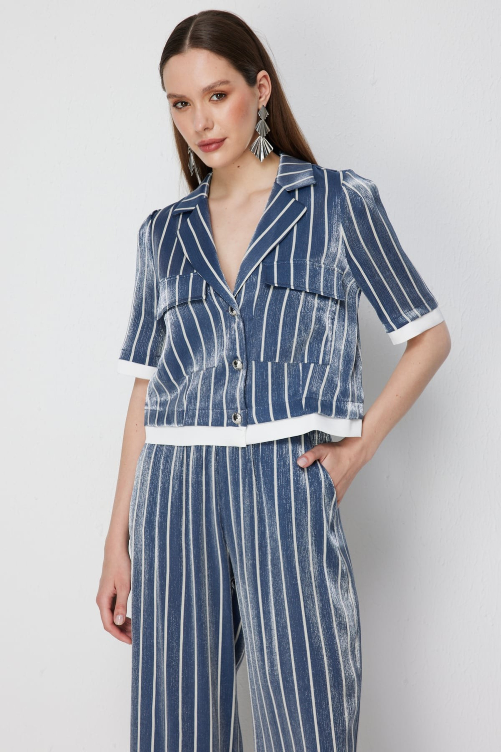 On Kapak Cepli Çizgili Crop Ceket INDIGO