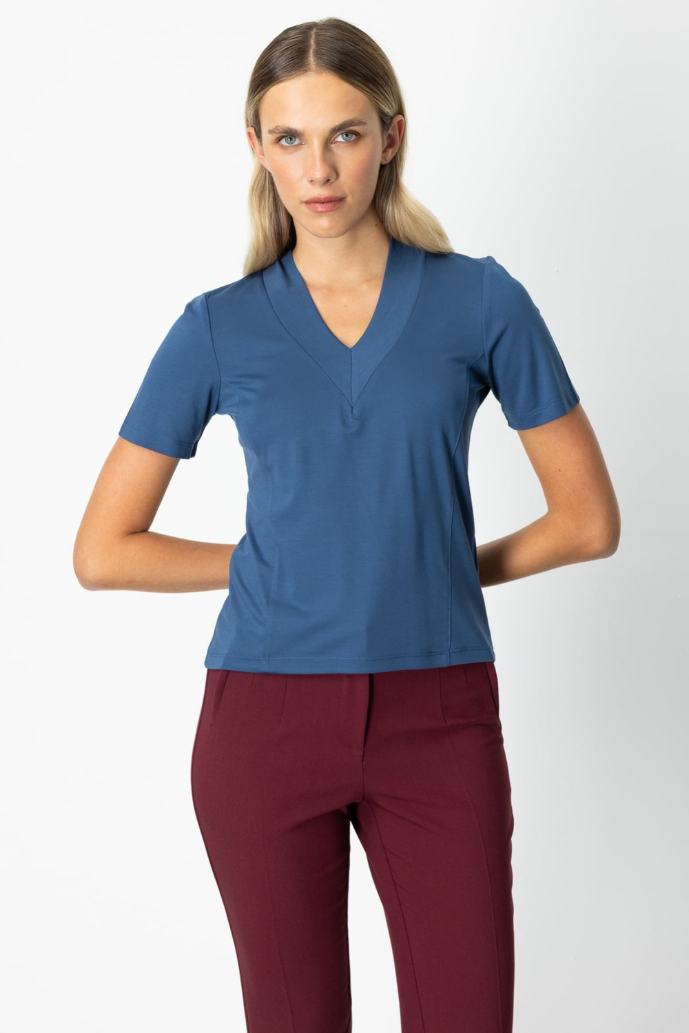 On V Yaka Dikişli Basic Tişört INDIGO