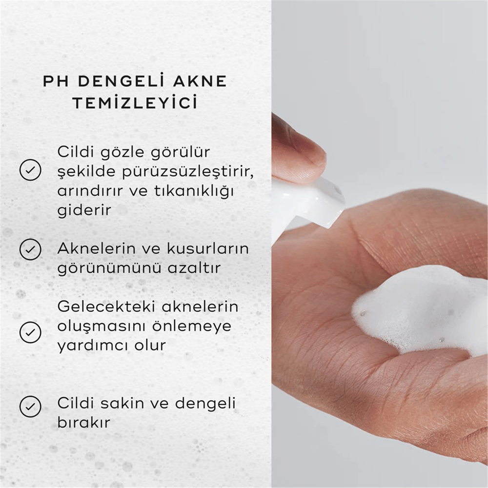 Medik8Bclarifying Foam