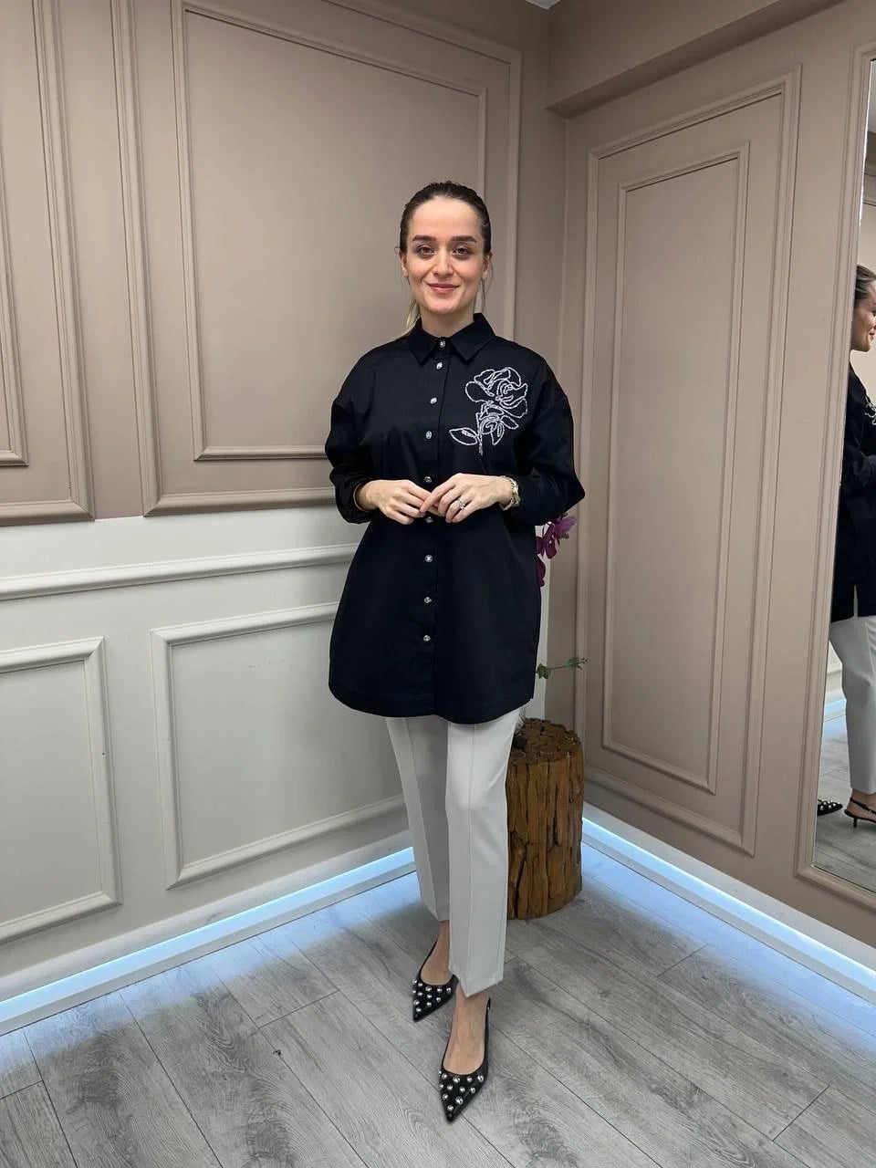 Ghisa 25YGSTNK4932 Siyah Omzu Detaylı Tunik