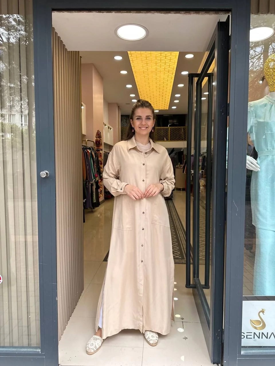 Heddy & Nurcan Çetin 23202 Taş Yırtmaçlı Kap