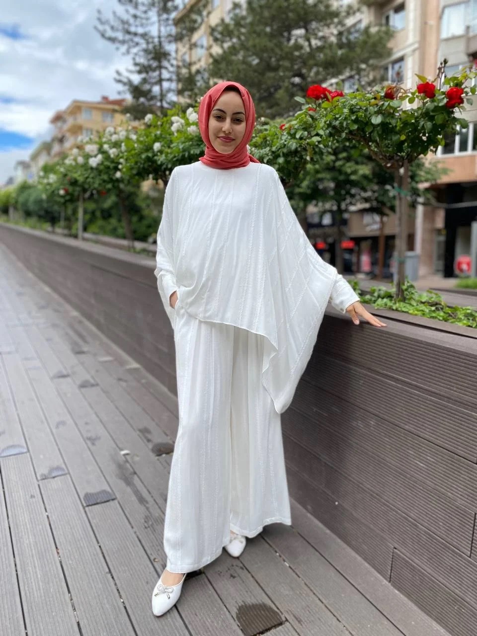 Kahma 24Y12065 Beyaz Yarasa Kol Detaylı Takım
