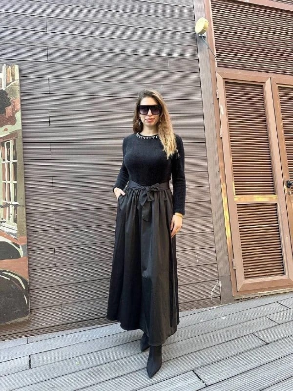 Missemramiss E4658 Siyah Triko Garni Taşlı Elbise