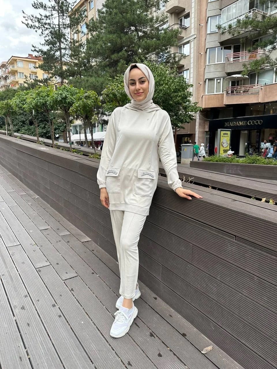 Missemramiss T4480 Bej İpek Pamuk Cep Detaylı Takım